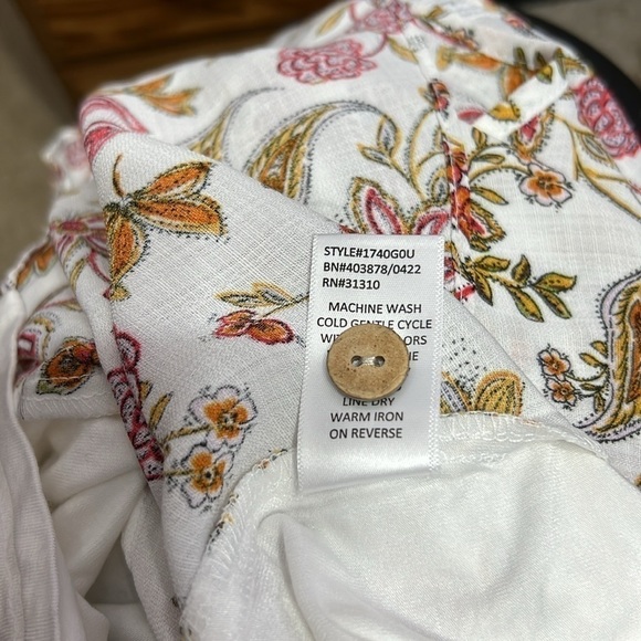 Fortune + Ivy Paisley Floral Sleeveless Top - Picture 6 of 6